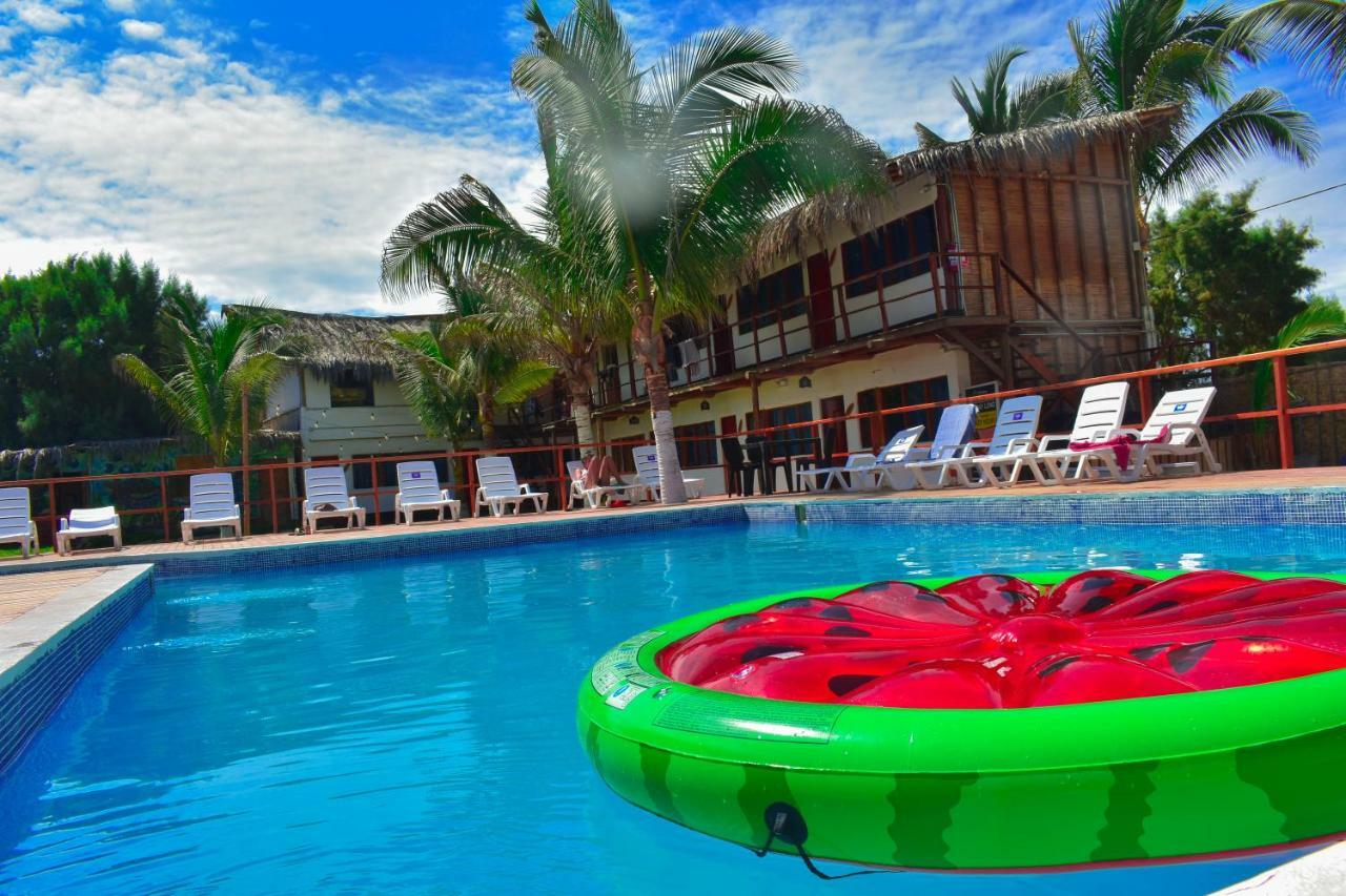 Hostel Wild Rover Beach Mancora Mancora
