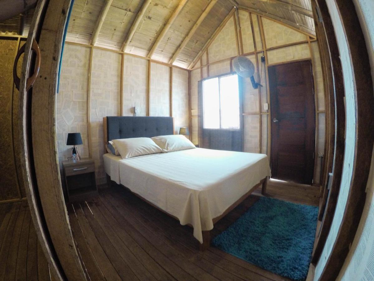 Wild Rover Beach Mancora Hostel Mancora